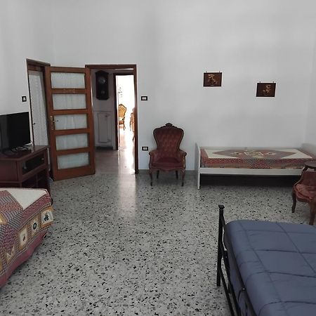 A Casa Di Adele Bed & Breakfast Caserta Exterior photo