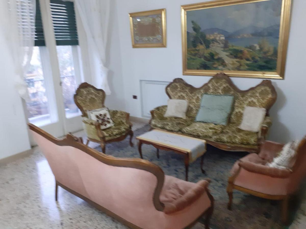 A Casa Di Adele Bed & Breakfast Caserta Exterior photo